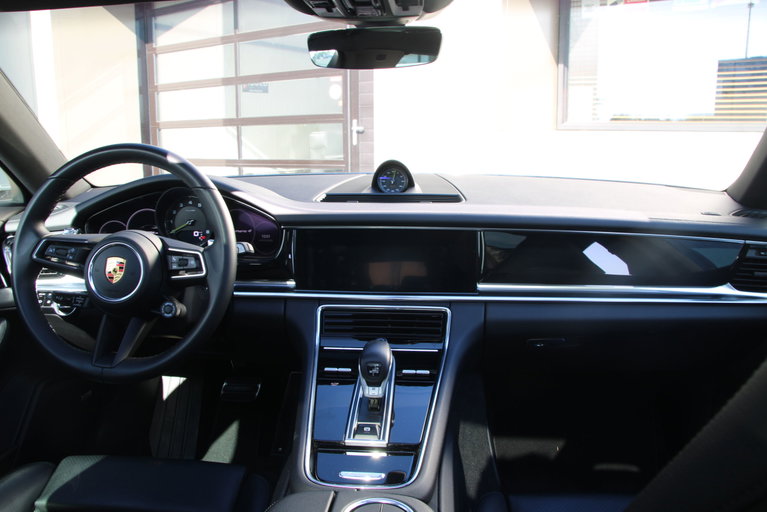 Porsche Panamera 4 E-Hybrid