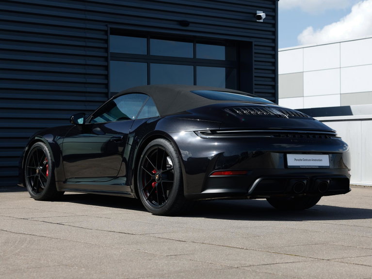 Porsche 992.2 Carrera 4 GTS