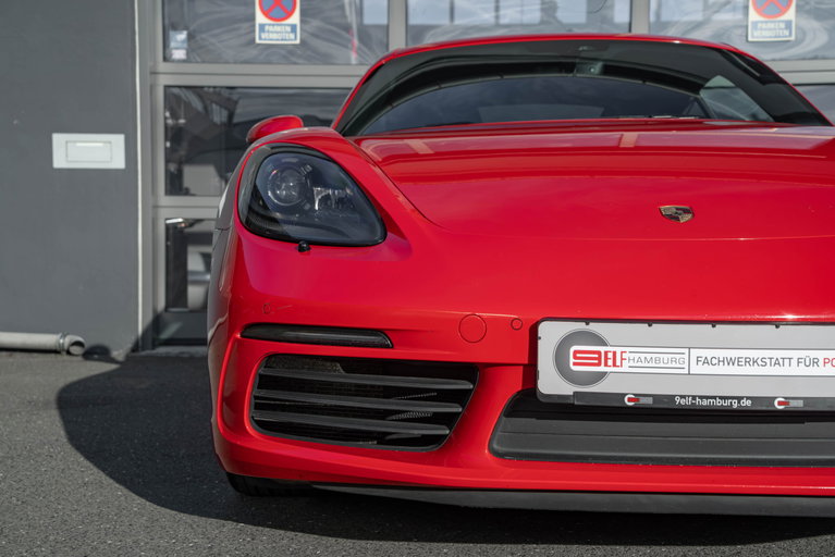 Porsche 718 Cayman S