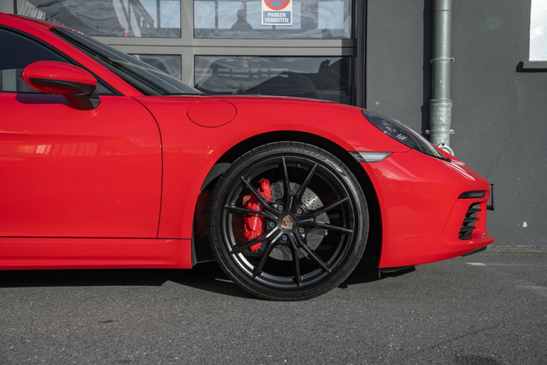 Porsche 718 Cayman S
