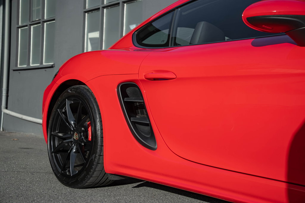 Porsche 718 Cayman S