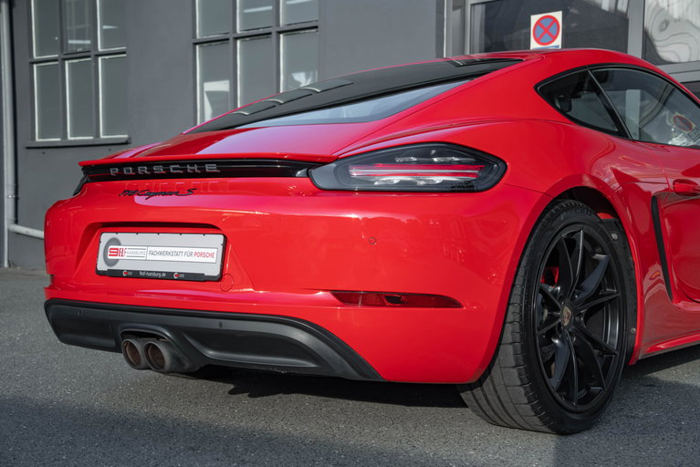 Porsche 718 Cayman S