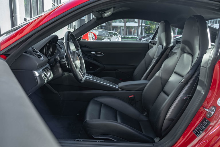Porsche 718 Cayman S