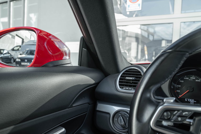 Porsche 718 Cayman S