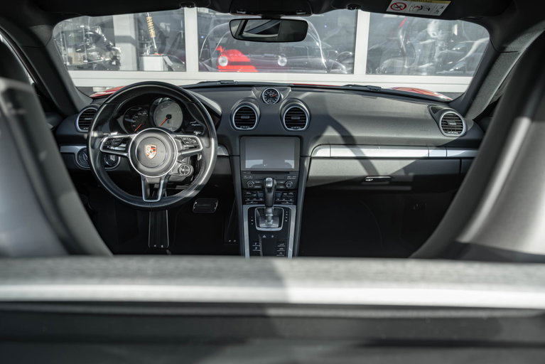 Porsche 718 Cayman S