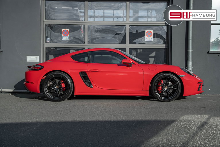 Porsche 718 Cayman S