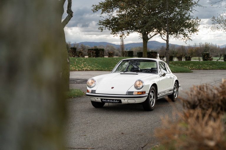 Porsche 911 E