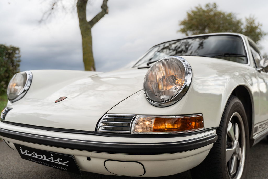 Porsche 911 E