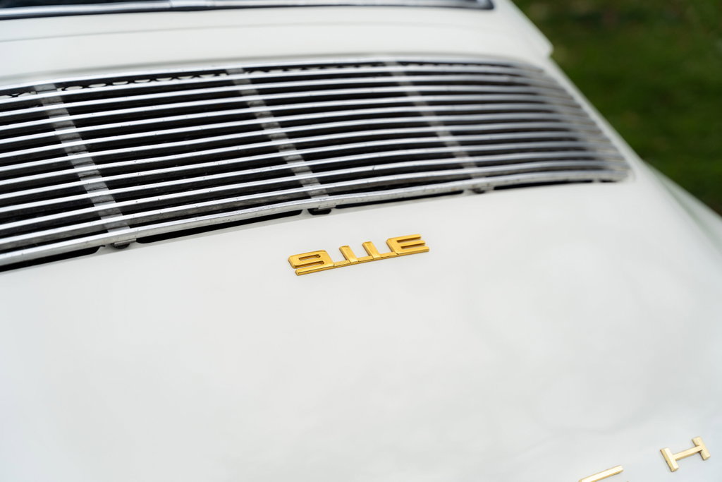 Porsche 911 E