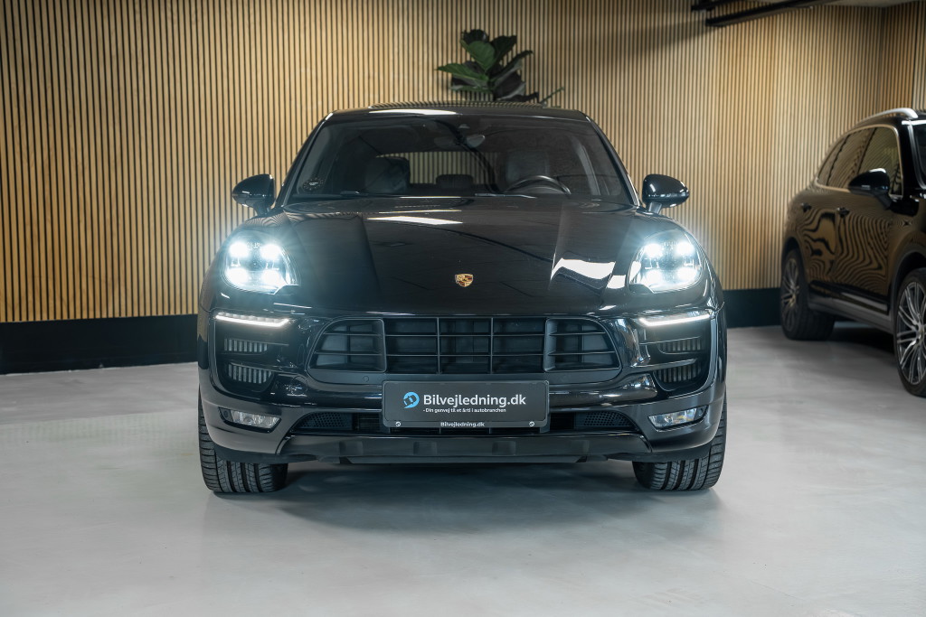 Porsche 991.2 Carrera 4 GTS