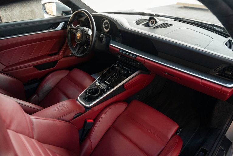 Porsche 992 Turbo S