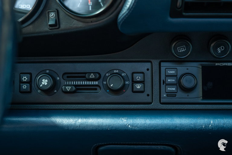 Porsche 993 Carrera 4S