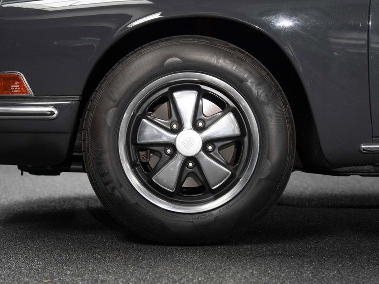 Porsche 911 (F-Modell)