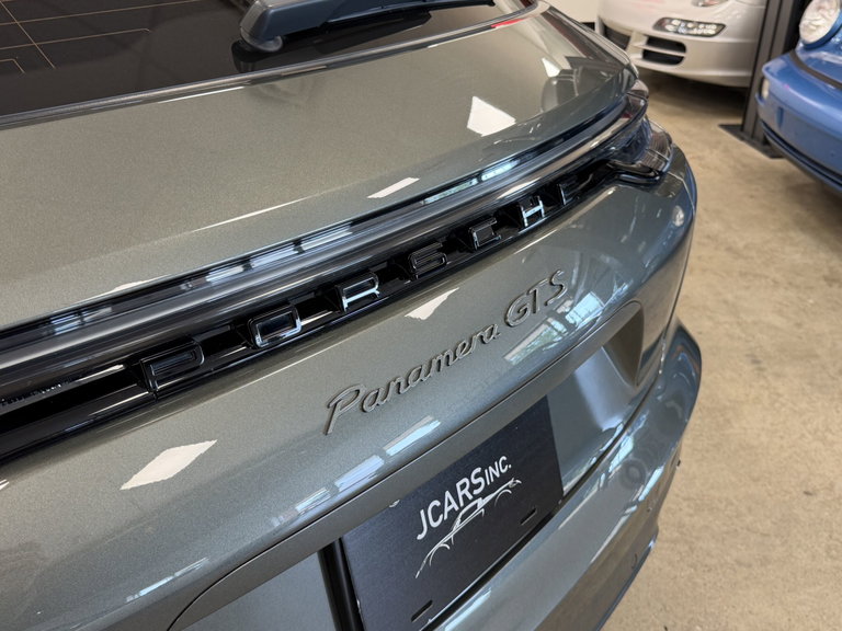 Porsche Panamera GTS