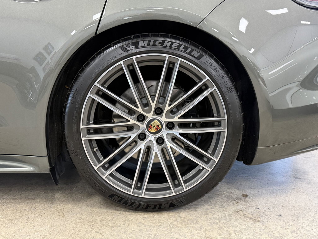 Porsche Panamera GTS