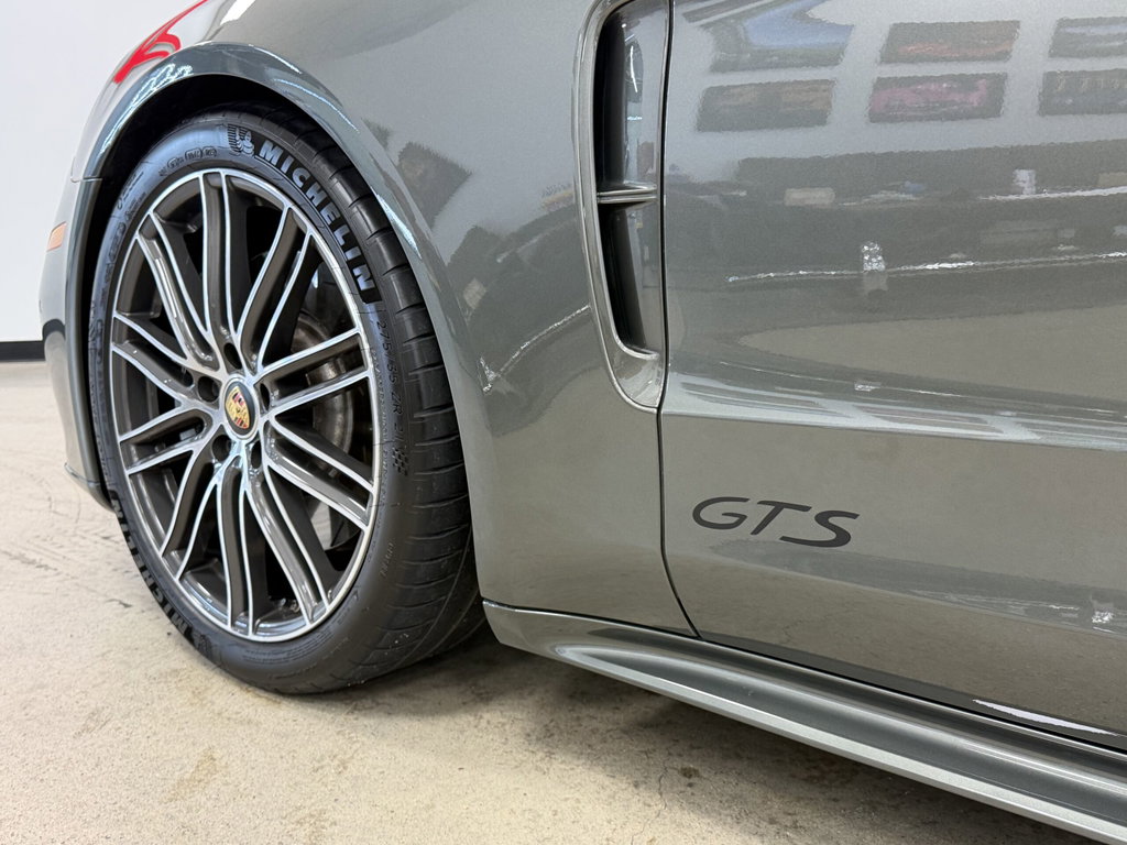 Porsche Panamera GTS