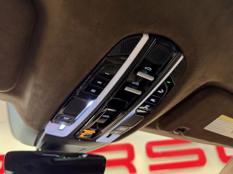 Porsche Panamera GTS