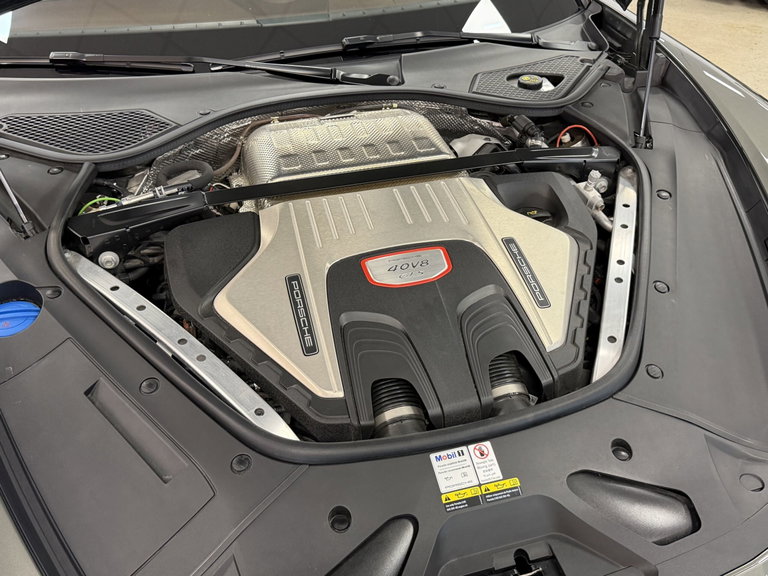 Porsche Panamera GTS