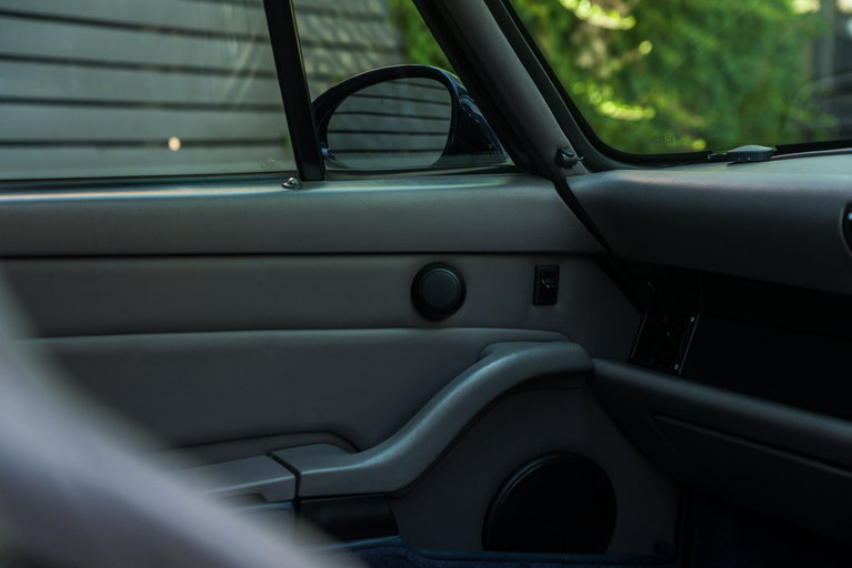 Porsche 993 Carrera 4