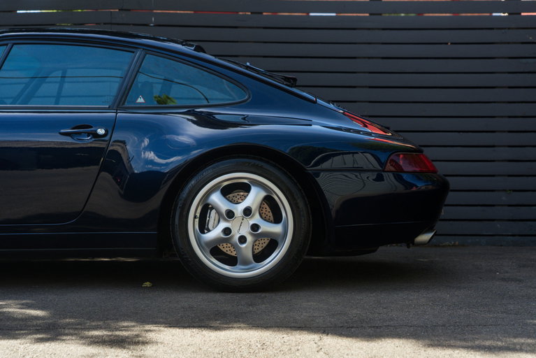 Porsche 993 Carrera 4