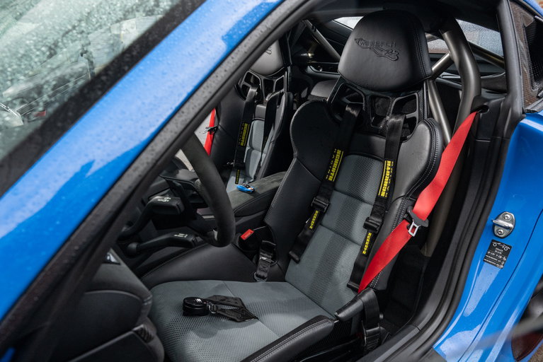 Porsche 718 Cayman GT4 RS