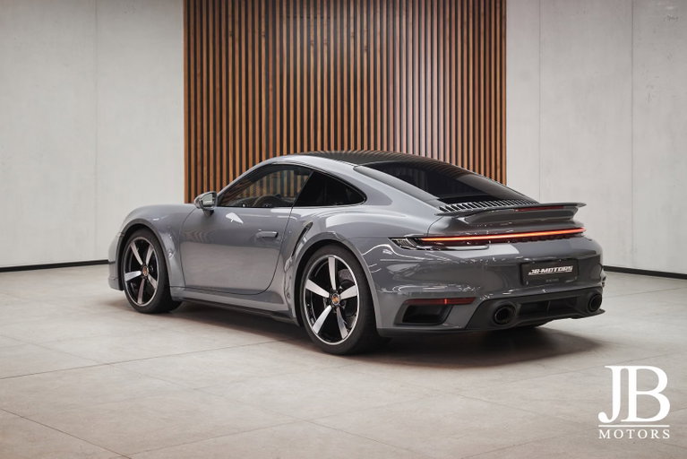 Porsche 992 Turbo