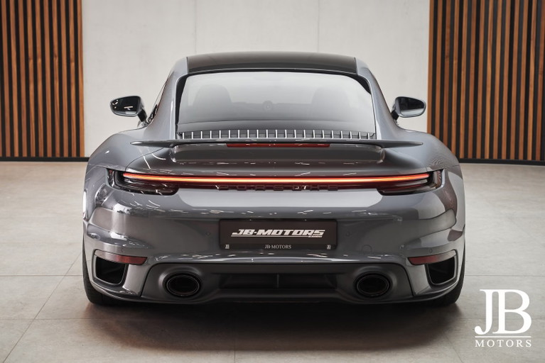 Porsche 992 Turbo