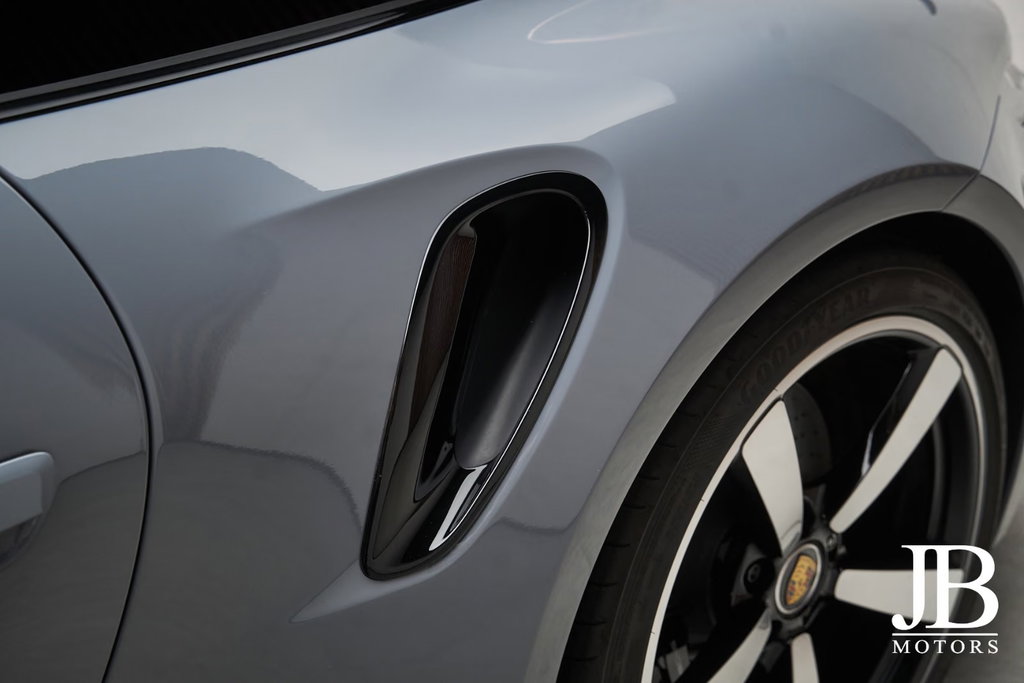Porsche 992 Turbo