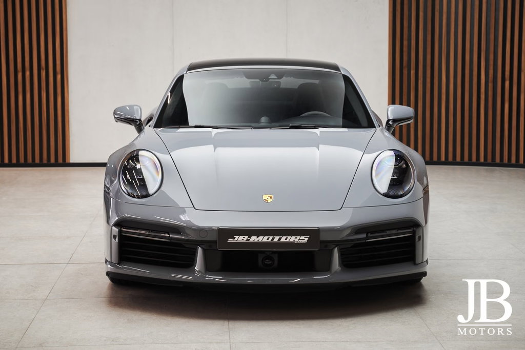 Porsche 992 Turbo