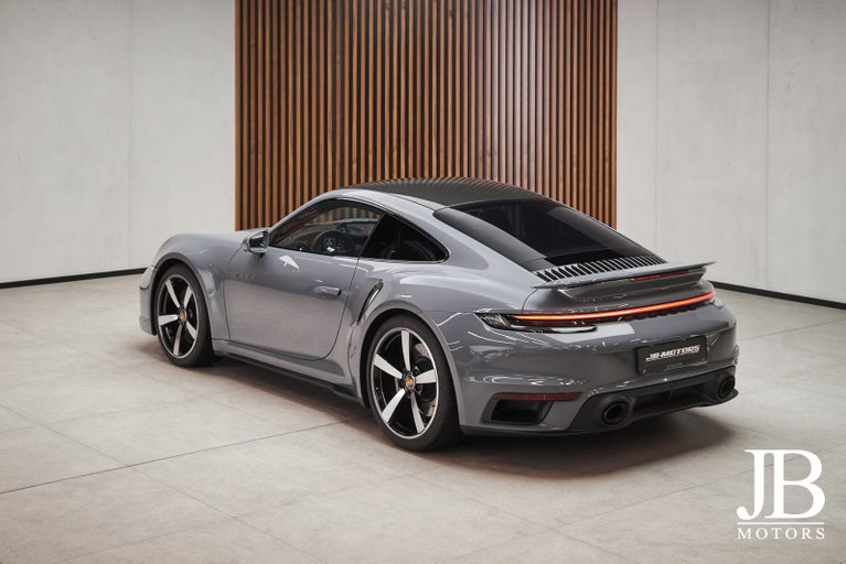 Porsche 992 Turbo
