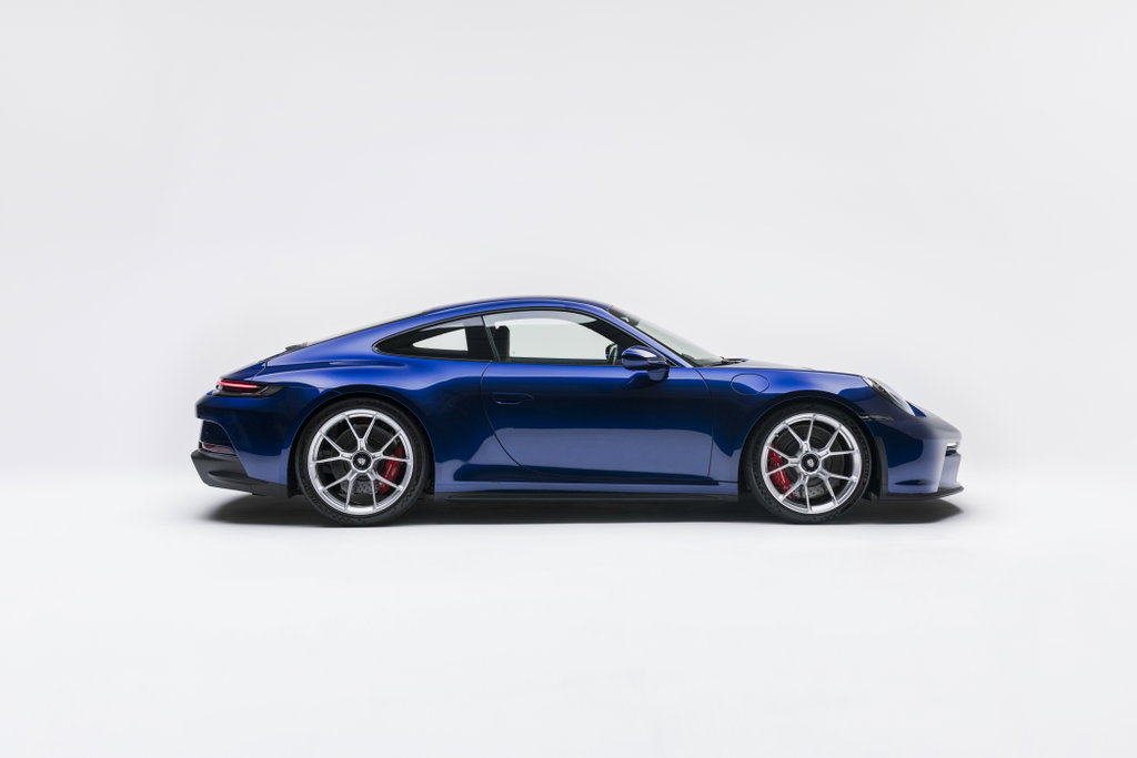 Porsche 992 GT3 Touring
