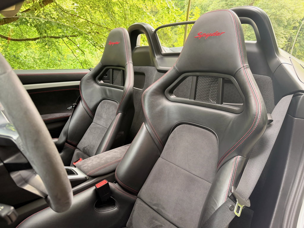 Porsche 981 Boxster Spyder
