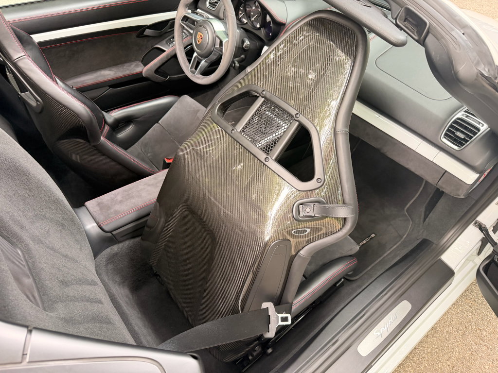 Porsche 981 Boxster Spyder