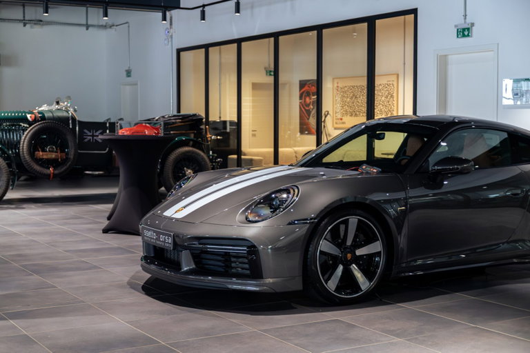 Porsche 991.2 GT3 Touring