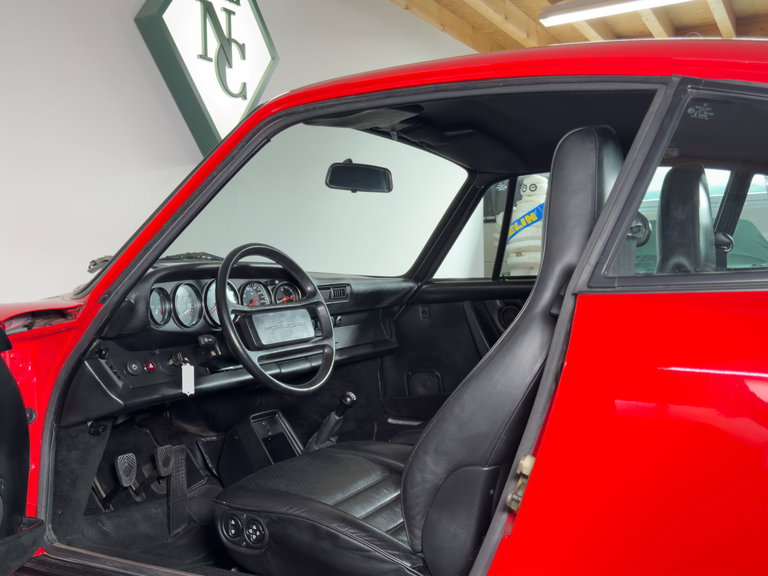 Porsche 911 Carrera 3.2