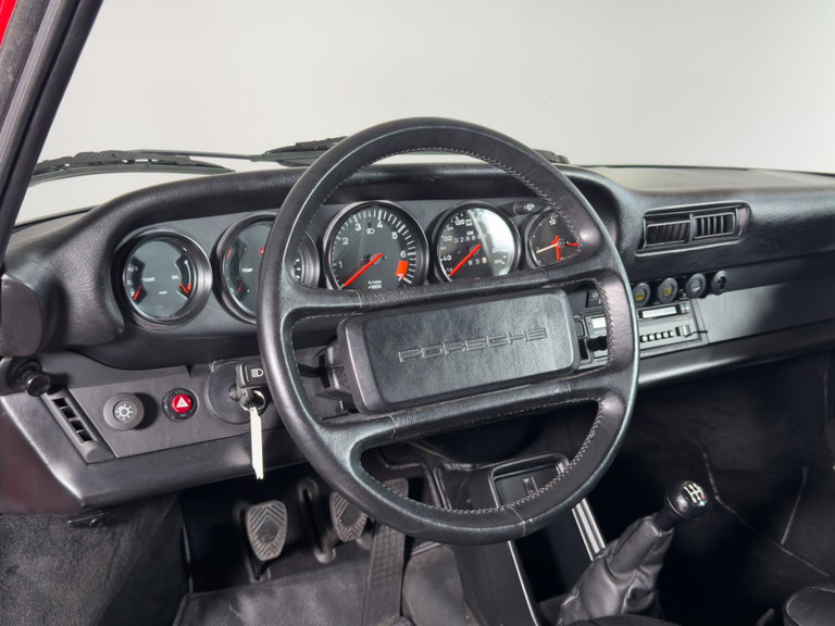 Porsche 911 Carrera 3.2