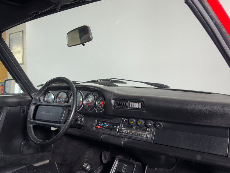 Porsche 911 Carrera 3.2