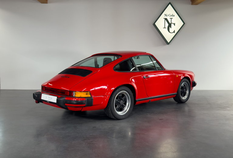 Porsche 911 Carrera 3.2