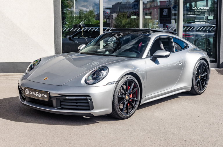 Porsche 992 Carrera 4S