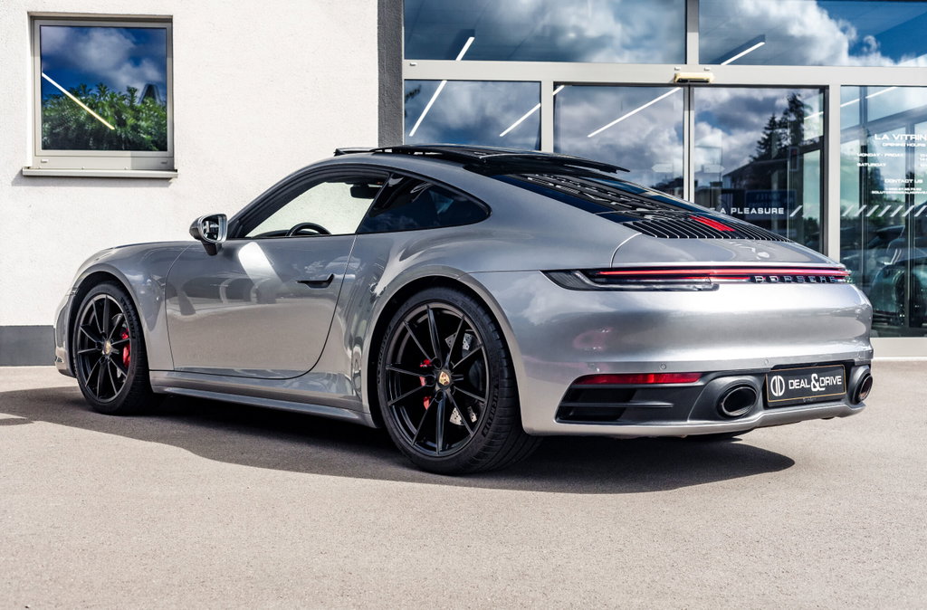 Porsche 992 Carrera 4S
