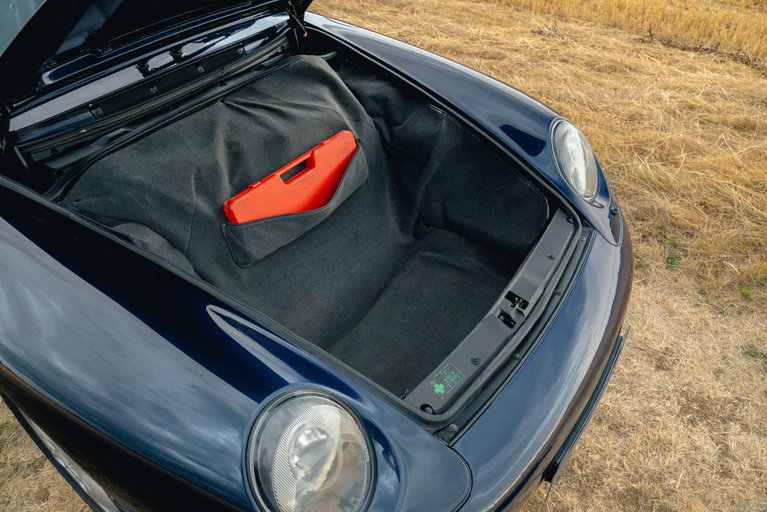 Porsche 993 Carrera 3.8