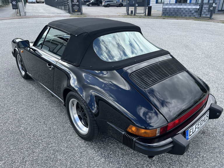 Porsche 911 Carrera 3.2