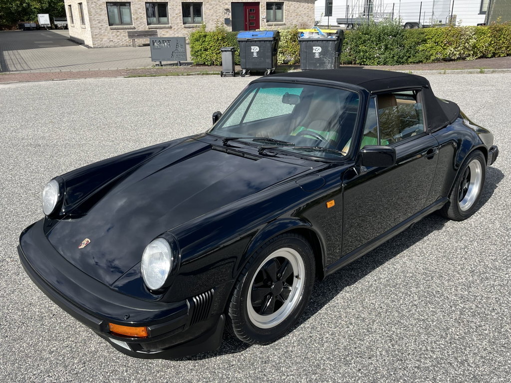 Porsche 911 Carrera 3.2