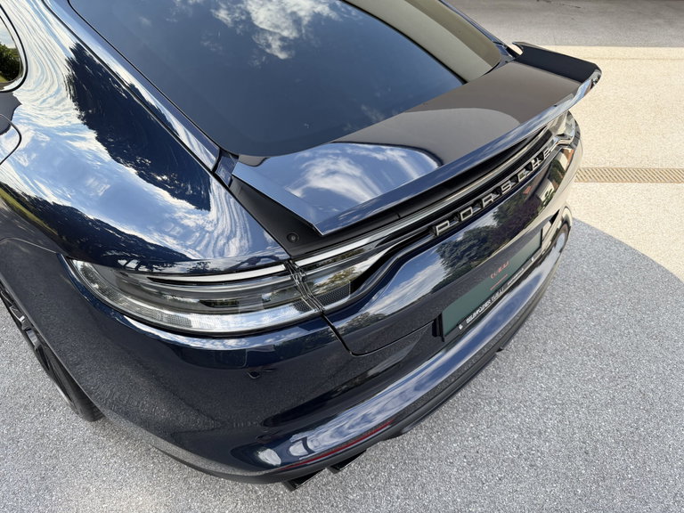 Porsche Panamera 4 E-Hybrid