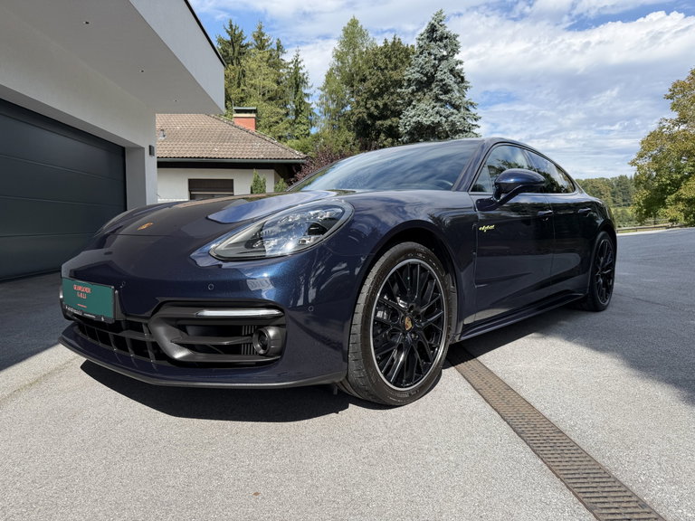 Porsche Panamera 4 E-Hybrid