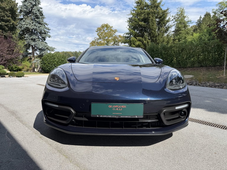 Porsche Panamera 4 E-Hybrid
