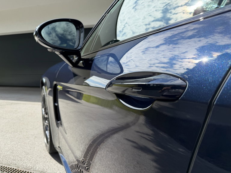 Porsche Panamera 4 E-Hybrid