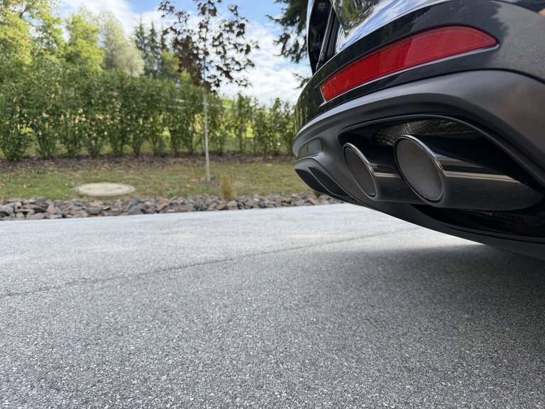 Porsche Panamera 4 E-Hybrid