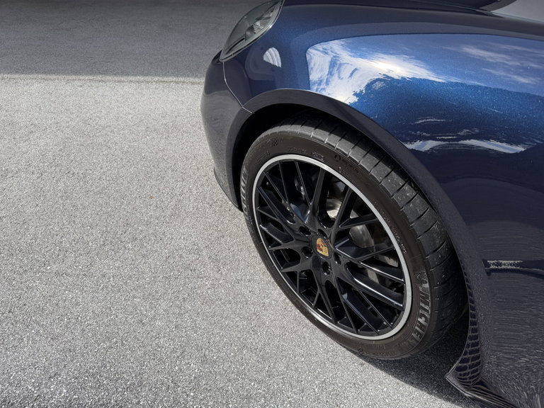 Porsche Panamera 4 E-Hybrid
