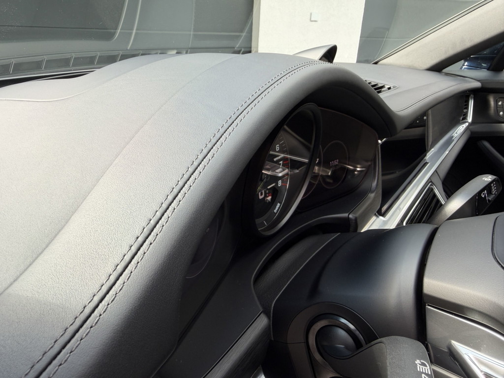 Porsche Panamera 4 E-Hybrid